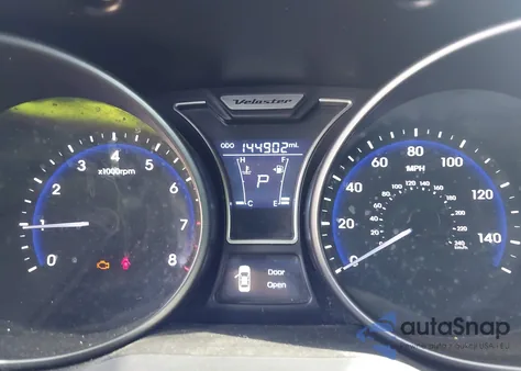 2015 Hyundai Veloster Turbo z USA, uszkodzony, nr VIN KMHTC6AE3FU217704